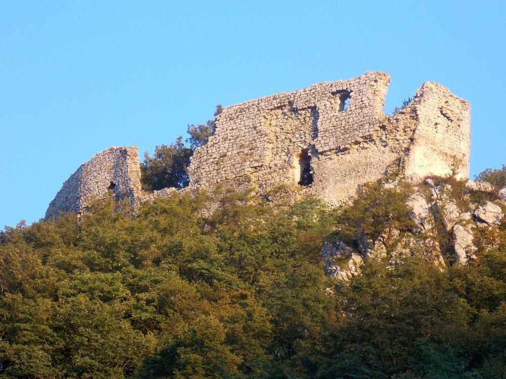 Apartmani Etno Kuca Pod Okicem Samobor Habitación foto